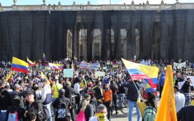 UR presenta encuesta de percepción de jóvenes